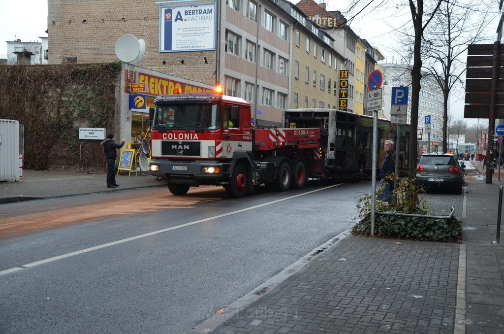 Stadtbus fing Feuer Koeln Muelheim Frankfurterstr Wiener Platz P325.JPG
